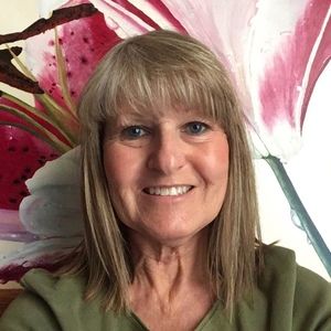 Meet your Posher, Deborah